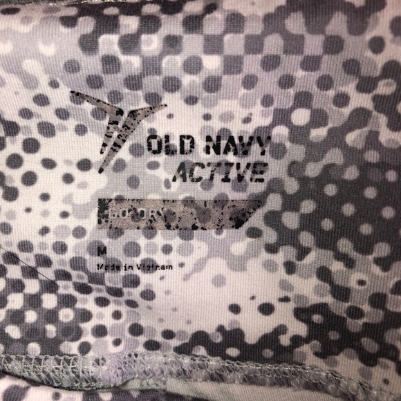 Old Navy Athletic Leggings - Picture 2 of 2